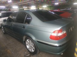 Jual mobil bekas BMW 3 Series 318i 2004 1