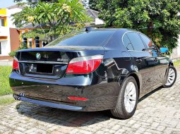 Jual Mobil BMW 5 Series 530i 2006 2