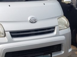 Jual Mobil Daihatsu Gran Max AC 2011 1