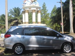 Jual mobil Honda Mobilio 1.5 E MT 2016 bekas murah 8