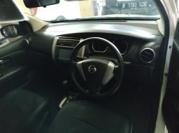 Jual mobil Nissan Grand Livina X-Gear 2014 bekas 4