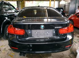 Jual BMW 3 Series 328i 2014 mobil bekas murah 3