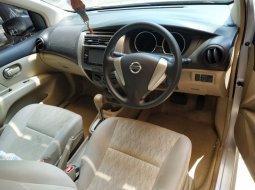 Jual mobil bekas murah Nissan Grand Livina XV 2014 5