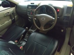 Jual mobil bekas Daihatsu Terios TX 2012 dengan harga murah 2