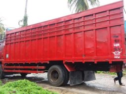 Nissan UD Truck  2008 harga murah 1