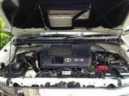 Jual mobil Toyota Hilux G 2012 bekas 2