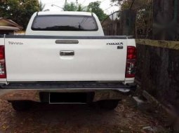 Jual mobil Toyota Hilux G 2012 bekas 1