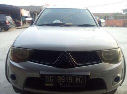 2010 Mitsubishi Triton dijual 5