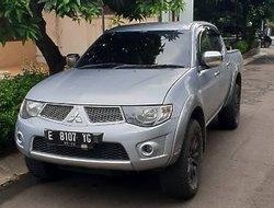 Mitsubishi Triton 2011 terbaik 5