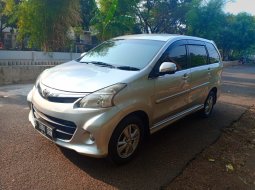 Mobil Toyota Avanza Veloz 1.5 2014 dijual  6