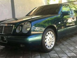 1996 Mercedes-Benz E-Class dijual 4