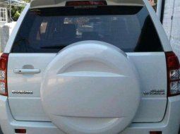 Suzuki Grand Vitara 2.4 2012 harga murah 4