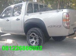 Mazda BT-50  2009 Silver 5