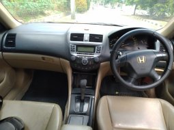 Jual mobil bekas murah Honda Accord VTi 2007 6