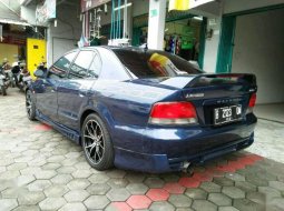 2002 Mitsubishi Galant dijual 1