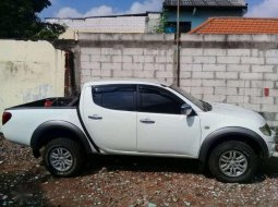 Mitsubishi Triton 2012 terbaik 4