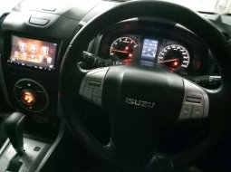 Isuzu MU-X 2.5 2014 Putih 3