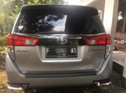 Jual mobil Toyota Innova Venturer 2017 2