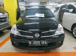 Jual mobil Nissan Latio 1.8 2017 bekas 1