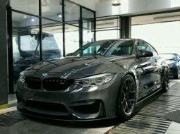 BMW M4  2015 Abu-abu 6