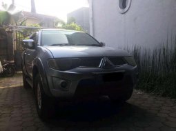 2011 Mitsubishi Triton dijual 1