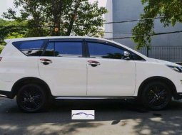 Toyota Venturer  2017 harga murah 6