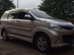 Toyota Avanza Veloz 2014 harga murah 2