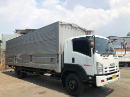 Jual mobil Isuzu Giga Engkel FTR90S Wingbox Hidrolik JUMBO 2017 bekas 8