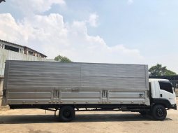 Jual mobil Isuzu Giga Engkel FTR90S Wingbox Hidrolik JUMBO 2017 bekas 6