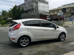 Ford Fiesta S 2012 Putih 3