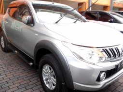 Mobil Mitsubishi Triton EXCEED 2016 dijual  3