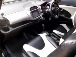 Jual mobil Honda Jazz S 2011 bekas murah  2