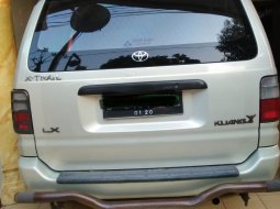 Jual Toyota Kijang LX 2000 mobil bekas murah  2