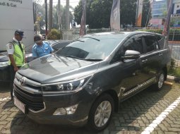 Jual Toyota Kijang Innova 2.4V 2019 terbaik  7