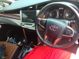 Jual Toyota Kijang Innova 2.4V 2019 terbaik  5