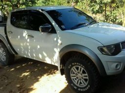 Mitsubishi Triton 2011 dijual 2