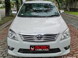 Mobil Toyota Kijang Innova 2.5 G 2012 dijual  1