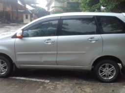 Jual mobil Daihatsu Xenia R DLX 2014 bekas di Jawa Barat  2