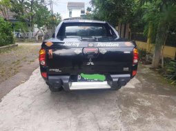 Mobil bekas Mitsubishi Triton EXCEED dijual 5