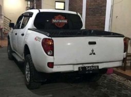 Mitsubishi Triton GLX 4x4 2011 harga murah 2