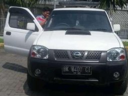 Nissan Navara 2010 dijual dengan harga termurah 2