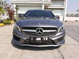 Mobil bekas Mercedes-Benz CLA 200 dijual 8