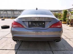 Mobil bekas Mercedes-Benz CLA 200 dijual 1