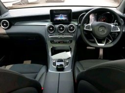 Jual model Mercedes-Benz GLC 200 2019 bekas 4