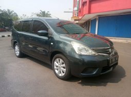 Nissan Grand Livina SV 2015 kondisi terawat 7