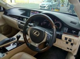 Jual Lexus ES 250 2014 harga murah di DKI Jakarta 2