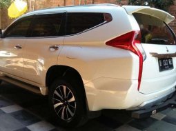 Jual mobil bekas murah Mitsubishi Pajero Sport Dakar 2017 di Jawa Tengah 3