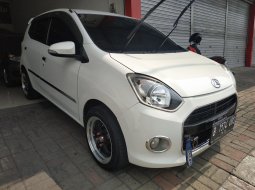 Jual mobil Daihatsu Ayla X 1.0 2014 harga murah di Jawa Barat 3