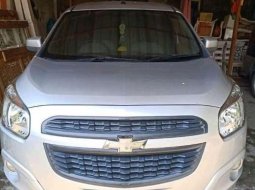 Mobil Chevrolet Spin 2013 LT dijual, Jawa Tengah 4