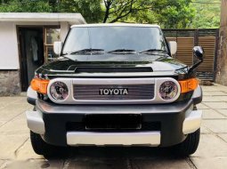 Jual mobil Toyota FJ Cruiser 2012 bekas, Jawa Barat 5